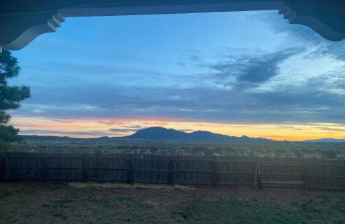 Hiking Nearby! Mountain-View Home Outside ABQ - Foto 5