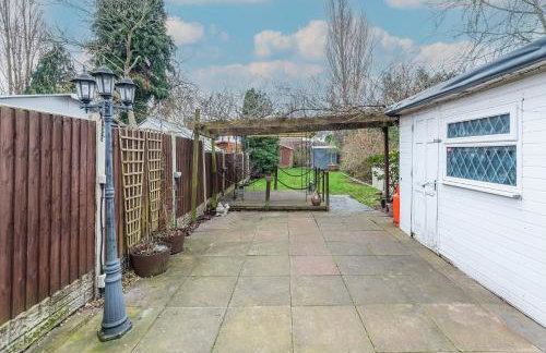 Fabulous 3 Bedroom House Near Black Country Museum Contractors & families - Foto 5