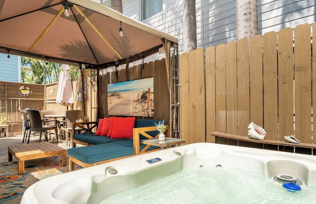 Casita de Catherine by Avantstay 1 Block to Duval St w/ Hot Tub! - Photo 21