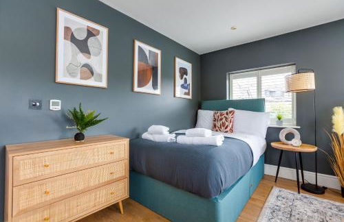 Apt , city centre, up to 5 guests, free pkg , Perfect for long stays - Foto 3