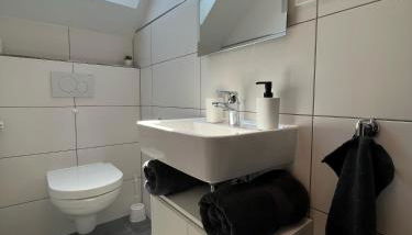 Modernes Apartment 1 in Bad Kreuznach mit einfachem 24h Self-Check-in - Photo 5