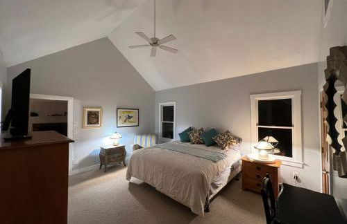 Perfect location! Minutes to beaches! Beach pass! - Foto 14