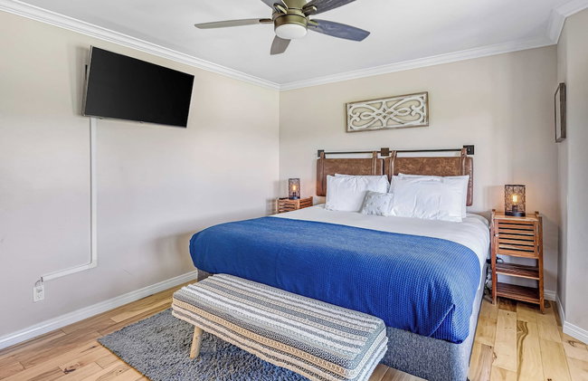 Temecula Wine Country Home w/ Pool, Hot Tub, Game Room & Vineyard Views - Foto 13