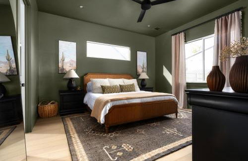 Heated Pool, Game Room, Outdoor Movies, Mins to Downtown, Sleeps 14 - Foto 42