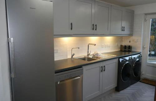 Lilac Cottage -Sleeps 6 -HOT TUB - Foto 18