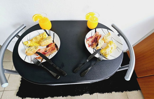 Cozy and Modern Apartment Black & White With Jacuzzi on Terrace - Photo 37