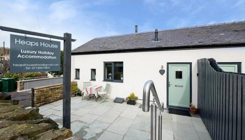 Heaps House - Photo 2