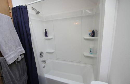 Five Bedroom Colonial Style Home - Foto 45