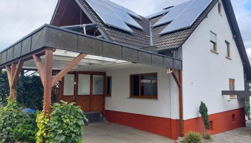 Schöne Dachwohnung - Foto 1