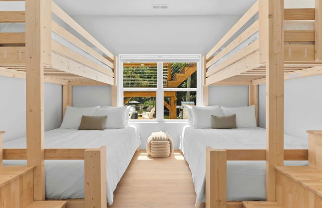 Hideaway Cove Private Dock, Firepit, New Build - Photo 4