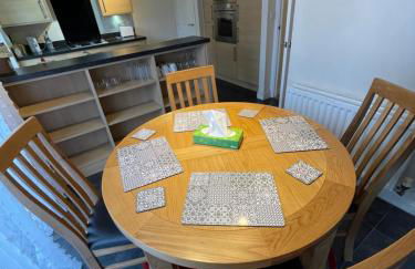 Holiday Home In Cardiff. Sleeps 6 - Foto 14