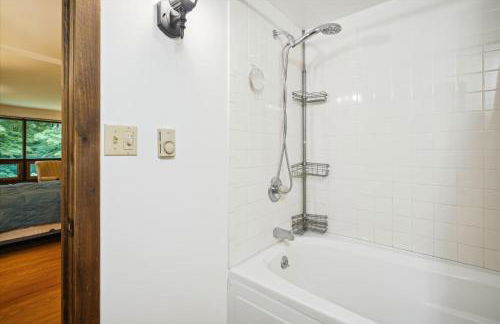 Perfect secluded 3 bedroom cozy getaway home Hawk Landing - Foto 18