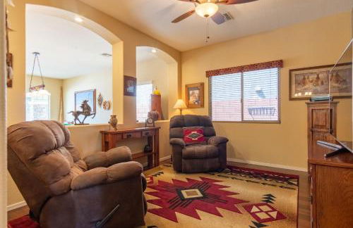 Oasis Villa With Pool, Putting Green & Pool Table - Photo 26