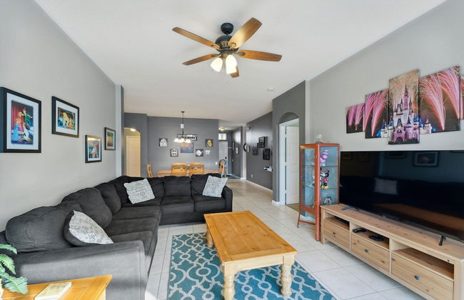 Vacation Resort Home Right Outside Of Disney World Parks With Private Pool 4 Bedroom Home by RedAwning - Foto 35