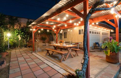 LA Karaoke Fire Pit Ping-Pong Cowboy Pool - Foto 18