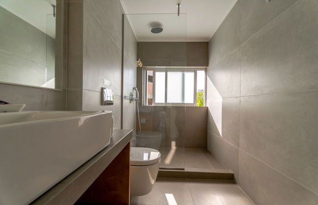 Lotus Hotel Apartments - Photo 17