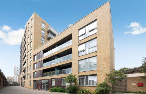 Canary Cityscape- stylish 3 bedroom apartment - Foto 15