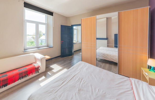 Elegant Home in Bievre With Garden - Foto 13