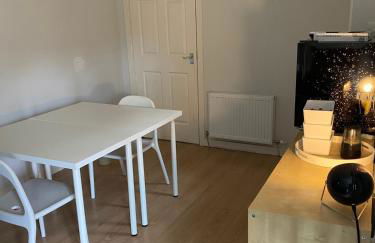 Spacious & Modern Garden Apartment - Foto 10