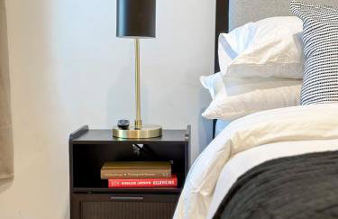 Charming Encino Retreat with Pool - Foto 39