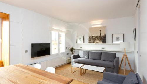 Bonito Apartamento con vistas a la Sagrada Familia - Foto 2