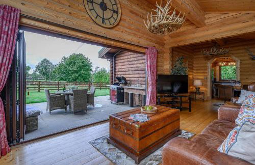 Hunters Lodge - Photo 13