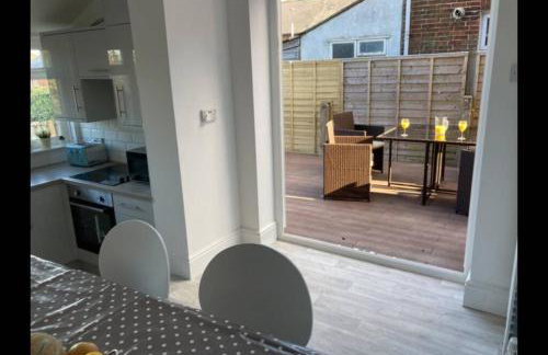 No43: Versatile 4BR coastal home with summer house - Foto 3