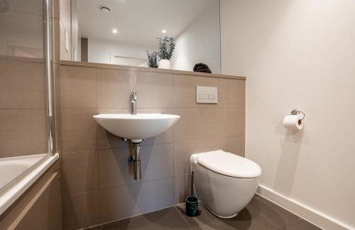 Wembley Central 2BR Near Stadium - Sleeps 8 - Foto 32