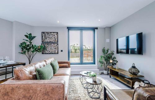 City Penthouse - Roof Terrace & Free Parking - Foto 10