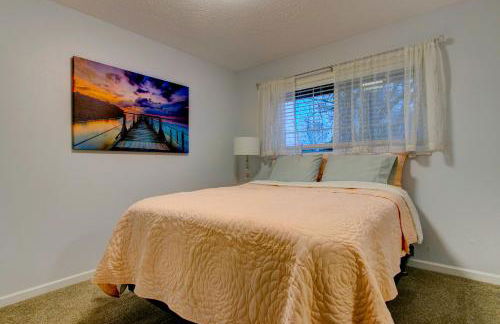 Modern Luxuries in a Quiet Convenient Location - Foto 10