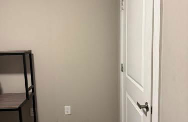 Lux High Rise one stop 2 bedroom private Share kitchen Professional Respected apartment - Foto 23