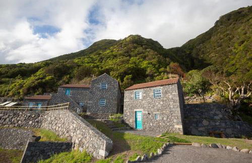 Abrigo da Cascata - Casas de Campo - São Jorge - Foto 26