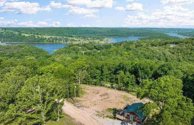 Romantic Lake Haven - Couples' Cabin - Foto 29