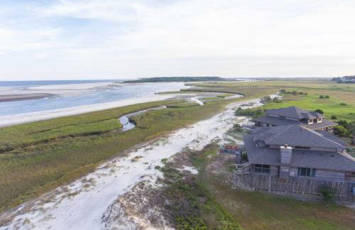 Harbor Island Beachside House - Photo 24