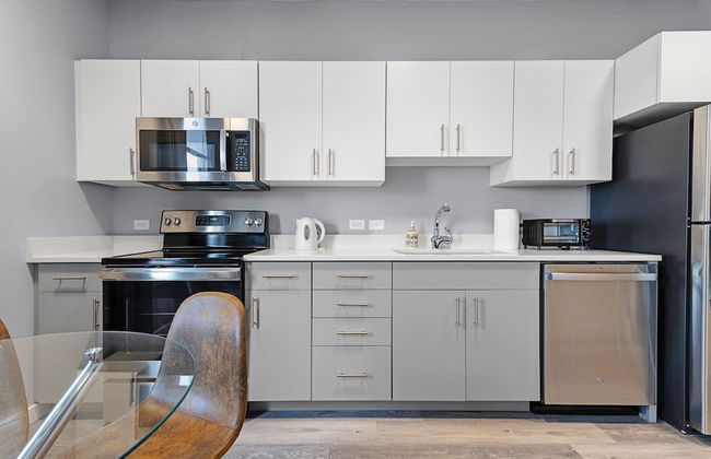 Furnished Apartments near Encore Boston - Photo 60