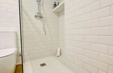 Beach Flat for Family & Groups - Photo 10