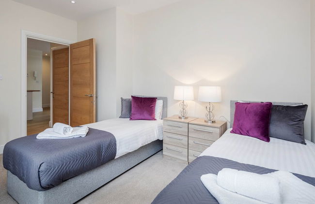 Luxury 2 Bedroom Apartments with Parking - Foto 28