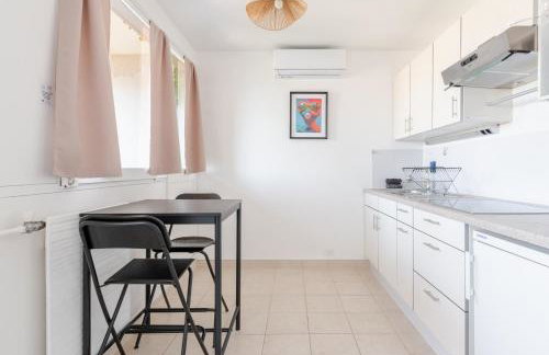 Cozy Retreat with Balcony - Lyon PartDieu TGV, Rhonexpress Airport - Photo 10