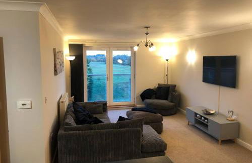 Meadow View Apt 2BR & 2 Bath Parking Near St Neots - Foto 105