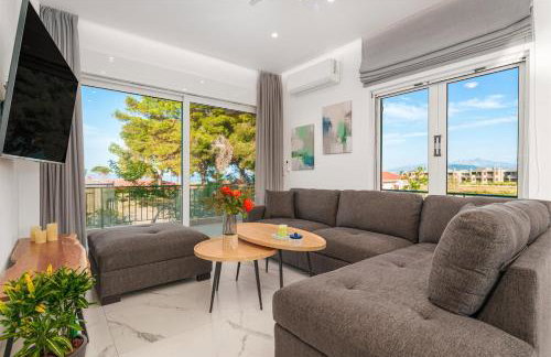 Thea Apartment near the Agkali - Ayia Anna beach in Evia - Photo 1