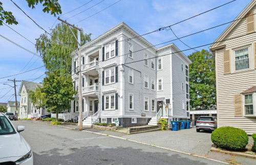 Salem 3 Bedroom with Gameroom, Balcony, Parking, and more - Foto 33