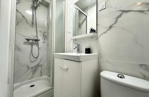 New 132 Suite Tarantino - Cosy Apartment Paris Center - Foto 18
