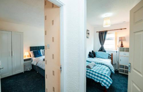 Family & Group Stay in Manchester - Free Parking - Foto 45