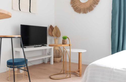 Le Tropical : T2 rénové Ambiance Cosy et Colorée - Foto 4