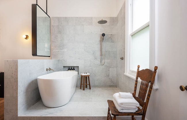 'Lauralla' by Your Innkeeper Mudgee - Photo 19