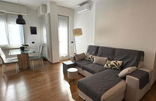 The Sunflower Apartment - Photo 10