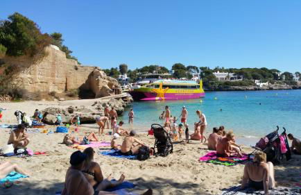 APARTMENT MARINA CALADOR HARBOURVIEW AIR CONDITION POOL GARDEN TERRASSE PORTO CARI spectacular location - Foto 44