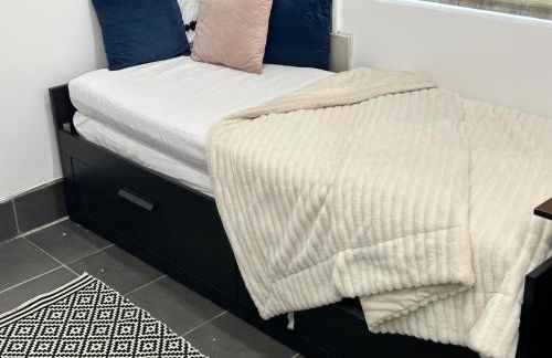 Modern flat in Egham by Royal Holloway University Royal Ascot and Windsor near Heathrow Airport - Foto 7