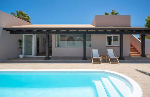 Villa Tropico - Design house with pool in Corralejo - Photo 52