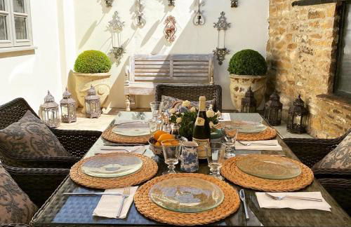 Jasmine Cottage - Photo 1